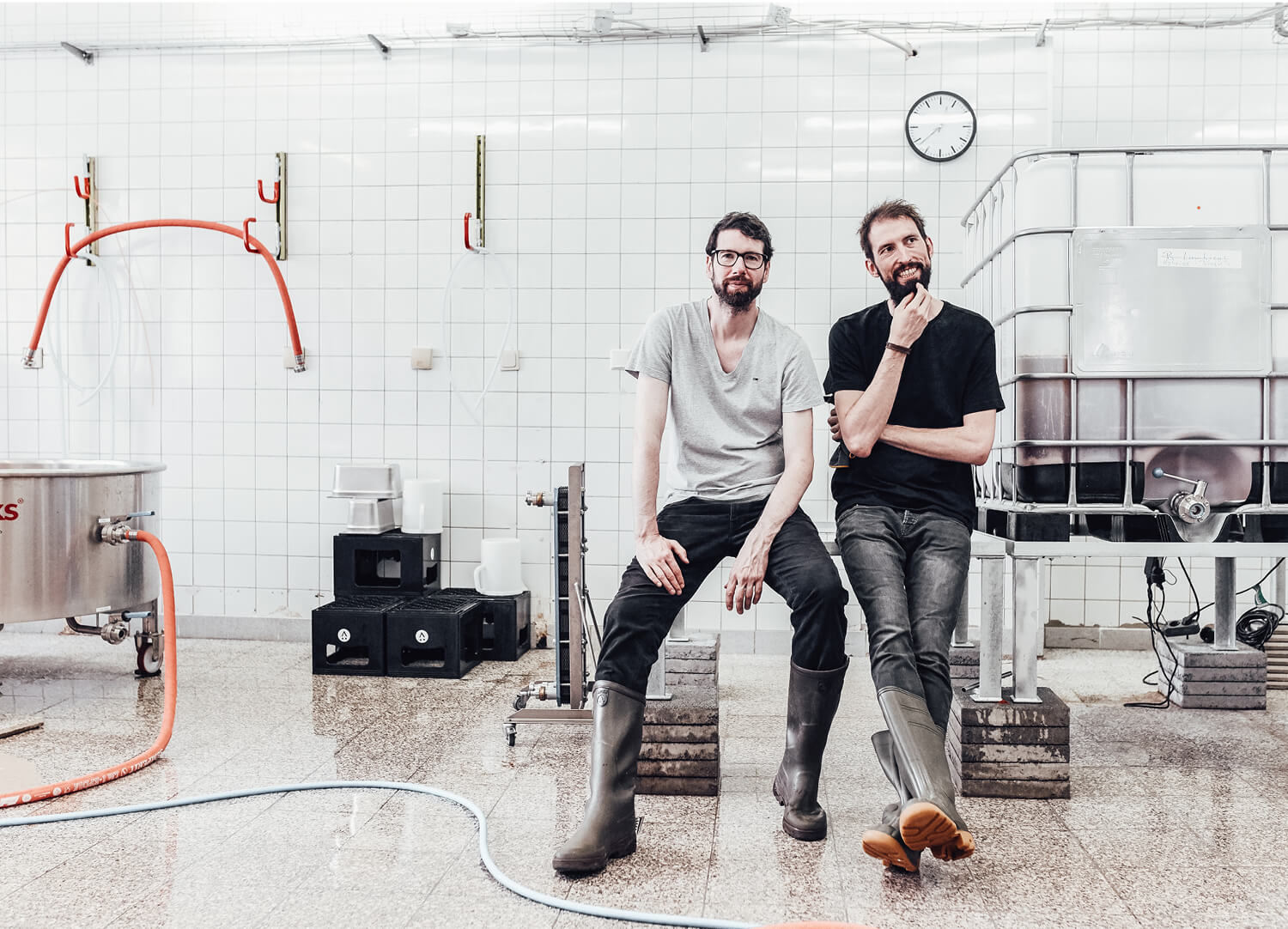 Dominik Pietsch und Joachim Amrhein in ihrer Brauerei in Frankfurt-Schwanheimt
